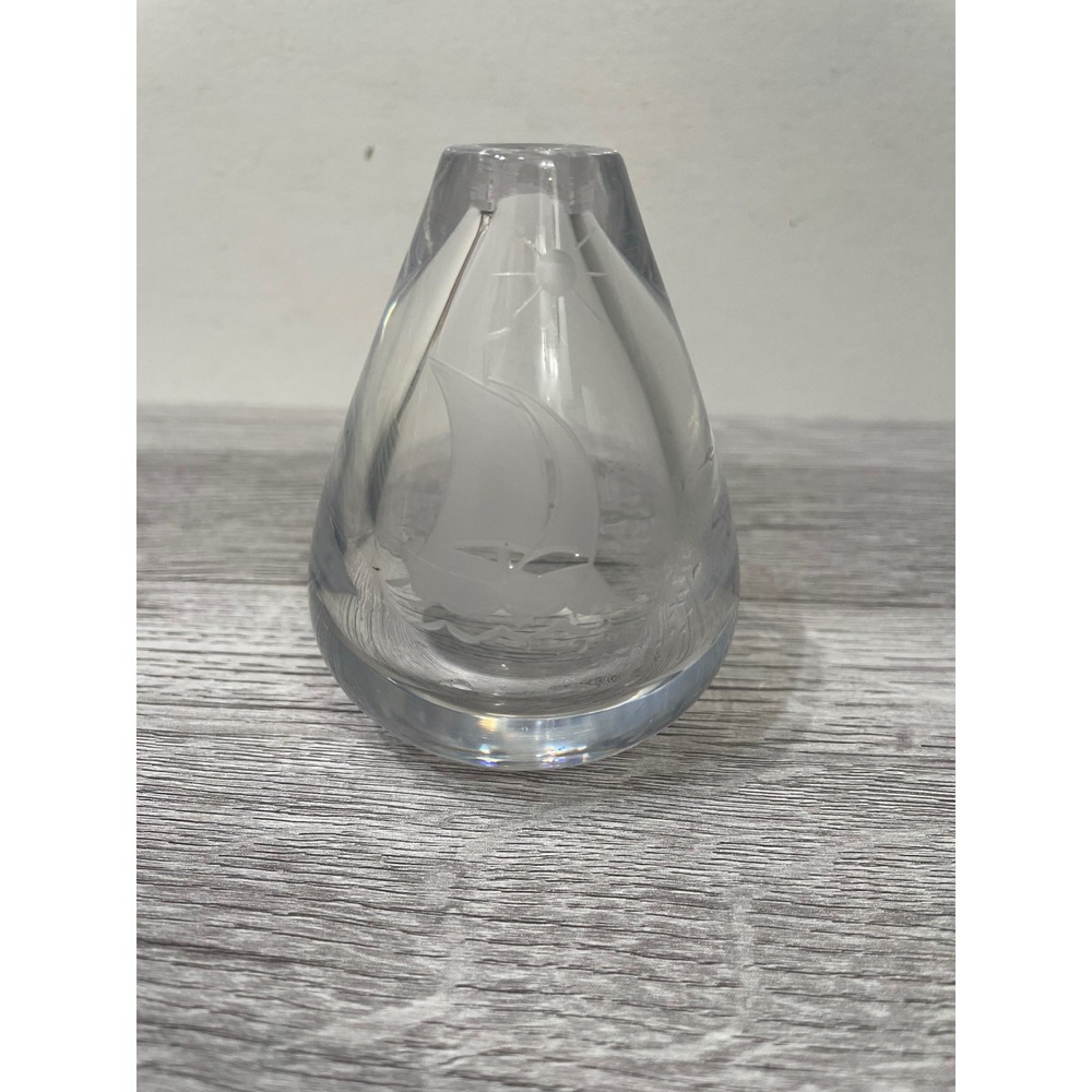 Varends Konstglas Emil Weidlich E. W. 28 Crystal Bud Vase Signed Swedish Glass